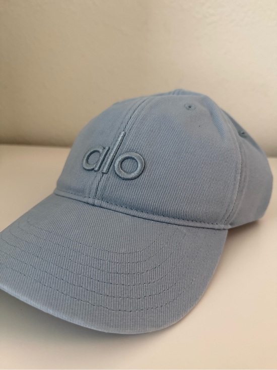 ALO Yoga Other - Alo yoga Logo Cap - Light Blue